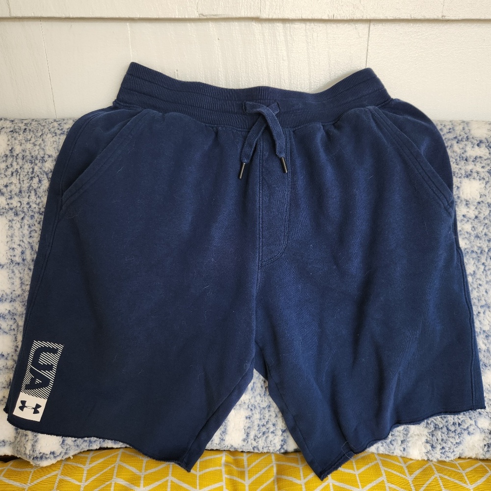Men's Under Armour Sweat Shorts- Size Medium